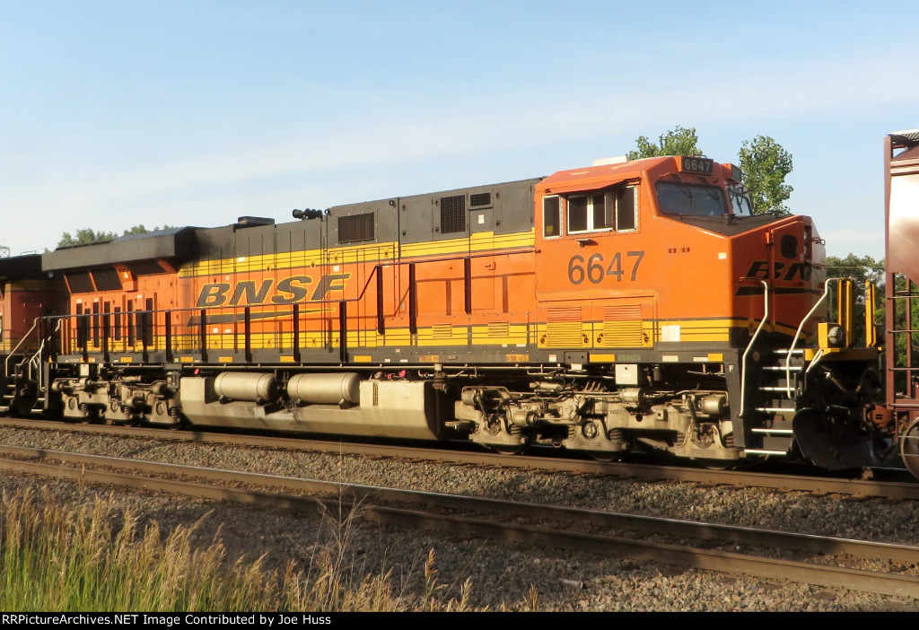 BNSF 6647